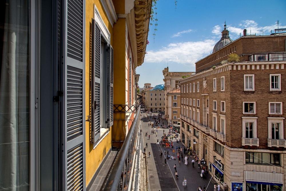 Via Del Corso Casa de hóspedes 3*